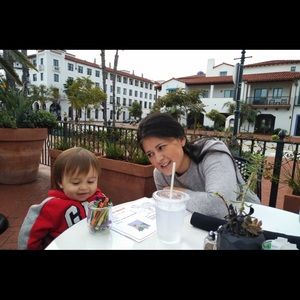 Meet your Posher, Vivian